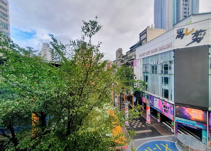 Cheap hotel: Rainbow Hotel